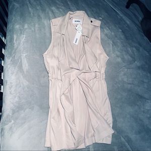 SOLD ✨NWT Vest✨